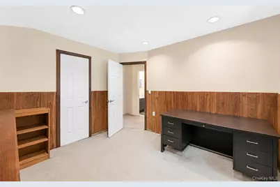 35 Sanford Street, Huntington Station, NY 11746 - Photo 41