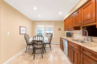 35 Sanford Street, Huntington Station, NY 11746 - Photo 19
