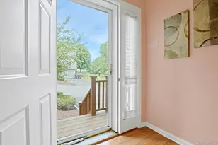 1 Ledger View Ct, Highland Mills, NY 10930 - Photo 3