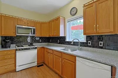1 Ledger View Court, Highland Mills, NY 10930 - Photo 9