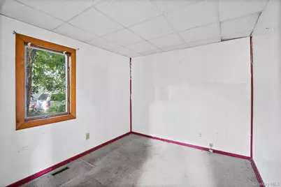 426 Riverleigh Avenue, Riverside, NY 11901 - Photo 33