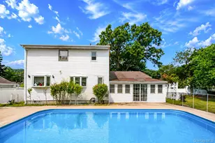 39 William St, Smithtown, NY 11787 - Photo 35