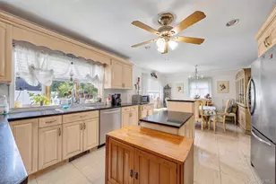 39 William St, Smithtown, NY 11787 - Photo 19