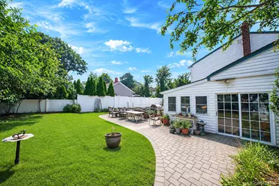 39 William Street, Smithtown, NY 11787 - Photo 33