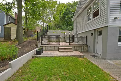 6 Southold Road, Sound Beach, NY 11789 - Photo 21