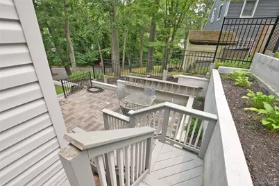 6 Southold Road, Sound Beach, NY 11789 - Photo 23