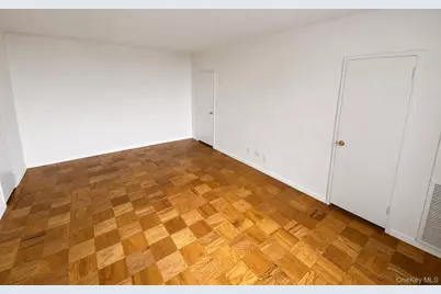 27010 Grand Central Parkway #7C, Floral Park, NY 11005 - Photo 11