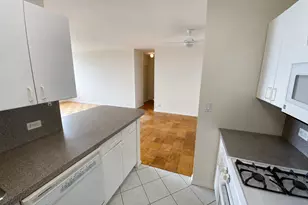 270-10 Grand Central Pkwy, Floral Park, NY 11005 - Photo 9