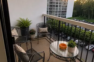 200 High Point Dr, Hartsdale, NY 10530 - Photo 7