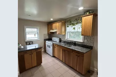 96 California Avenue, Hempstead, NY 11550 - Photo 7