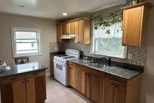 96 California Ave, Hempstead, NY 11550 - Photo 7