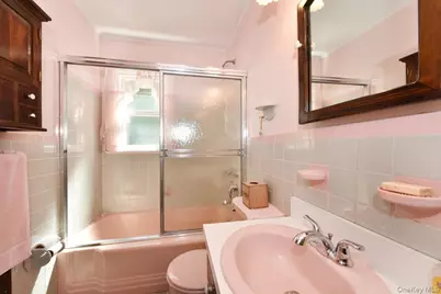145 Benedict Avenue, Valley Stream, NY 11580 - Photo 19