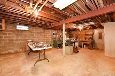 145 Benedict Avenue, Valley Stream, NY 11580 - Photo 23