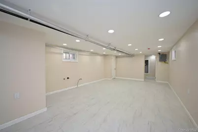 147-03 111th Avenue, Jamaica, NY 11435 - Photo 25