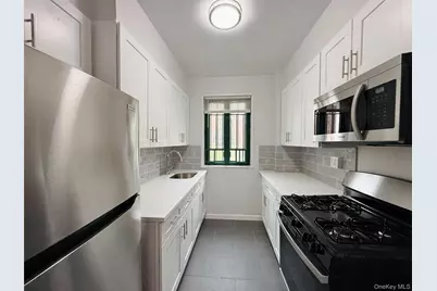 1705 Purdy Street #3C, Bronx, NY 10462 - Photo 1