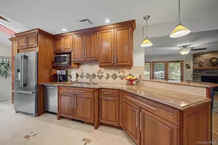 6 Field Daisy Ln, East Northport, NY 11731 - Photo 13