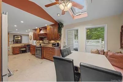 6 Field Daisy Lane, East Northport, NY 11731 - Photo 15