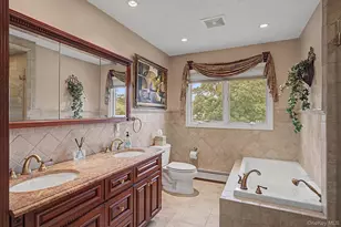 6 Field Daisy Ln, East Northport, NY 11731 - Photo 27