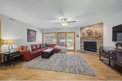 6 Field Daisy Lane, East Northport, NY 11731 - Photo 9