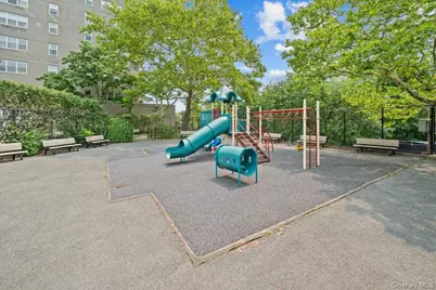 555 Kappock Street #10U, Bronx, NY 10463 - Photo 31