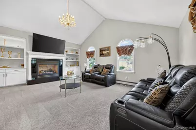 60 Steuben Boulevard, Nesconset, NY 11767 - Photo 9