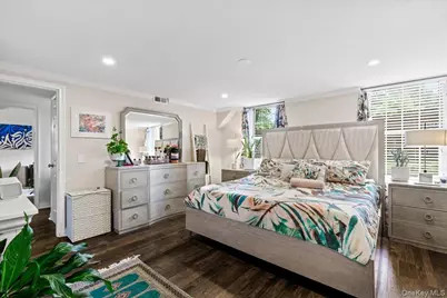1360 Midland Avenue #TE, Bronxville, NY 10708 - Photo 15