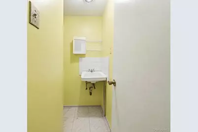 320 Jackson Avenue, Bronx, NY 10454 - Photo 7