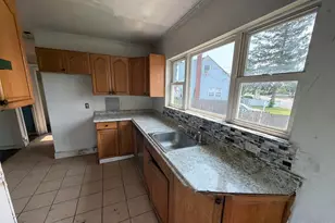 583 Straight Path, West Babylon, NY 11704 - Photo 9