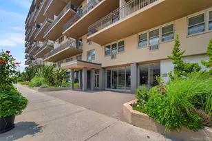 25 Neptune Blvd, Long Beach, NY 11561 - Photo 3
