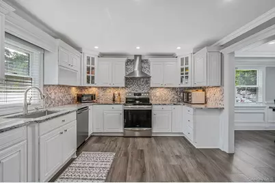 18 Worden Place, West Babylon, NY 11704 - Photo 7