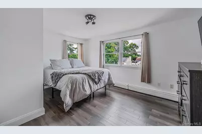 18 Worden Place, West Babylon, NY 11704 - Photo 15