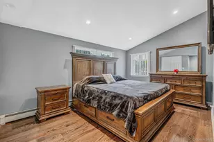 18 Worden Pl, West Babylon, NY 11704 - Photo 13