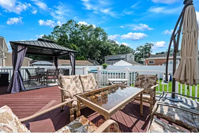 18 Worden Place, West Babylon, NY 11704 - Photo 31