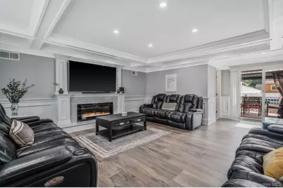 18 Worden Place, West Babylon, NY 11704 - Photo 3