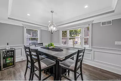 18 Worden Place, West Babylon, NY 11704 - Photo 11