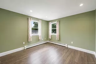18 Worden Pl, West Babylon, NY 11704 - Photo 19