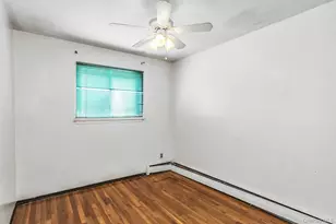 214 Park Ave, New Hyde Park, NY 11040 - Photo 27