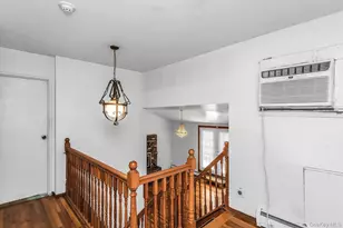 214 Park Ave, New Hyde Park, NY 11040 - Photo 21