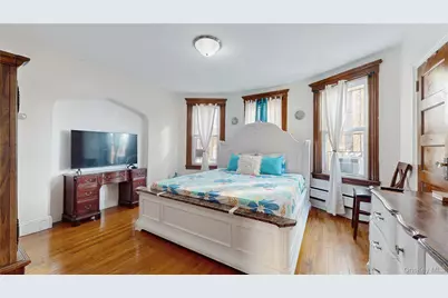 3126 Buell Street, East Elmhurst, NY 11369 - Photo 7