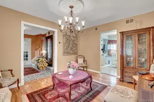 2 Fairhaven Dr, Wheatley Heights, NY 11798 - Photo 7