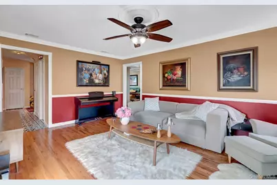 2 Fairhaven Drive, Wheatley Heights, NY 11798 - Photo 15