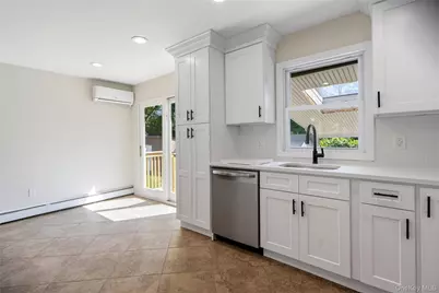 325 Harrison Avenue, Miller Place, NY 11764 - Photo 13