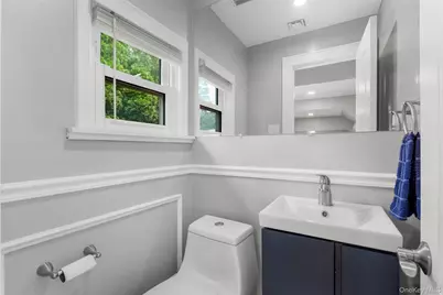 76 Chestnut Avenue, Pelham, NY 10803 - Photo 13