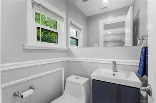76 Chestnut Ave, Pelham, NY 10803 - Photo 13