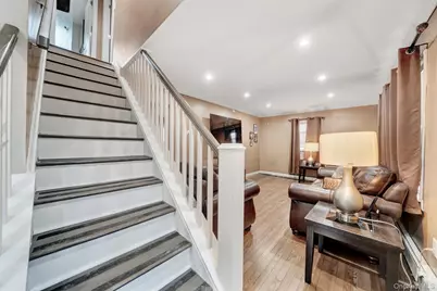 258 Fairview Boulevard, Hempstead, NY 11550 - Photo 5