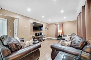 258 Fairview Blvd, Hempstead, NY 11550 - Photo 3