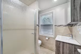 258 Fairview Blvd, Hempstead, NY 11550 - Photo 17
