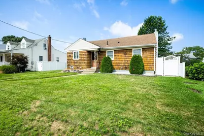 17 Joludow Drive, Massapequa Park, NY 11762 - Photo 3