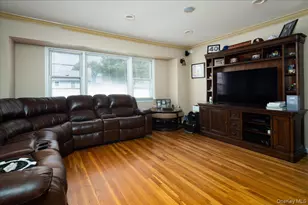 17 Joludow Dr, Massapequa Park, NY 11762 - Photo 5