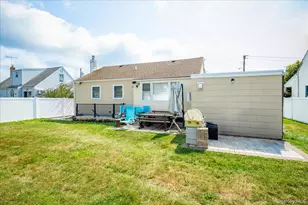 17 Joludow Dr, Massapequa Park, NY 11762 - Photo 25